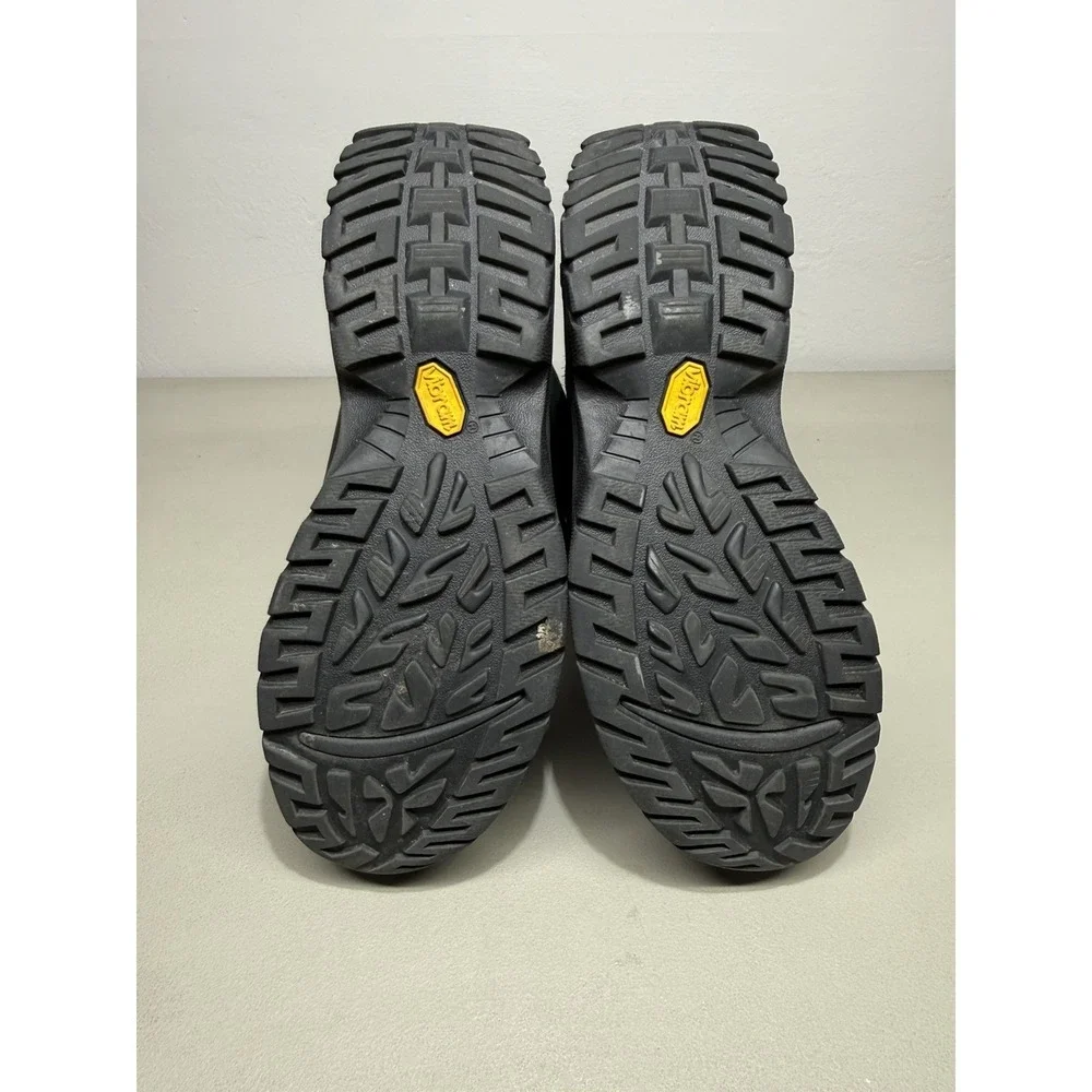 UGG Butte WP Leather Boots Vibram Soles In Black Mens Sz 7 Womens Sz 8.5